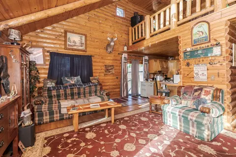Living - 403 W Owsley St, Chenoa, IL 61726 photo 1 of 4