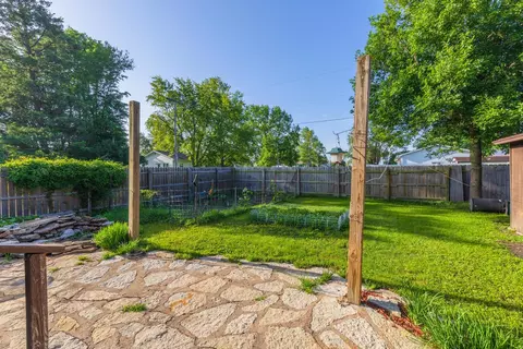 Exterior - 403 W Owsley St, Chenoa, IL 61726 photo 5 of 14