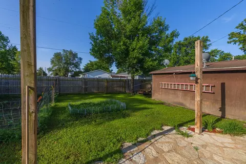 Exterior - 403 W Owsley St, Chenoa, IL 61726 photo 6 of 14