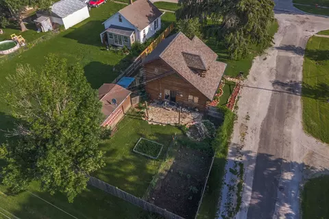 View/Area - 403 W Owsley St, Chenoa, IL 61726 photo 3 of 6