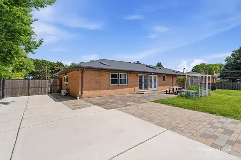 95 E Thacker St, Des Plaines, IL 60016 photo 26