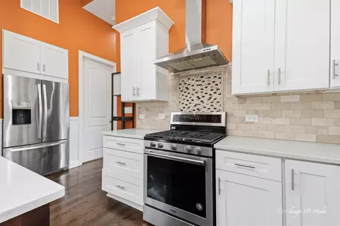 95 E Thacker St, Des Plaines, IL 60016 photo 10