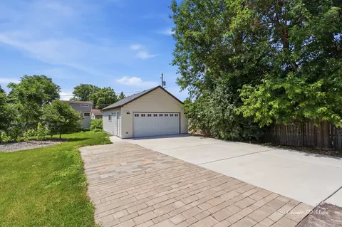 95 E Thacker St, Des Plaines, IL 60016 photo 3