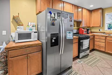 523 E Mitchell St, Salem, IL 62881 photo 15