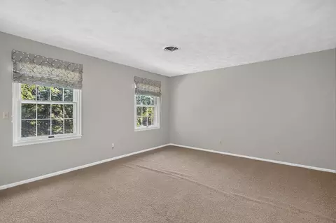 Bedroom - 906 34 Ave, Moline, IL 61265 photo 1 of 9