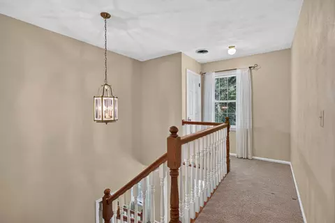 Entry Way - 906 34 Ave, Moline, IL 61265 photo 5 of 5