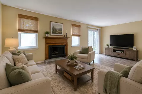 331 Golf Ln, Algonquin, IL 60102 photo 8