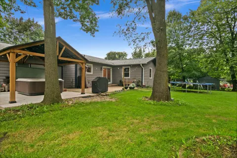 Exterior - 1225 Winaki Trl, Algonquin, IL 60102 photo 5 of 8