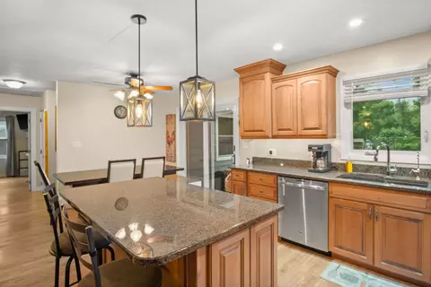 Kitchen - 1225 Winaki Trl, Algonquin, IL 60102 photo 5 of 5