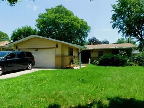 505 Fairview Blvd, Rockford, IL 61107