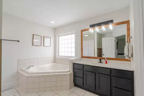 412 Sunset Dr, Colfax, IL 61728 photo 16