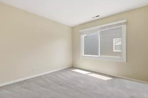Bedroom - 2008 Primrose Dr, Plainfield, IL 60586 photo 5 of 6