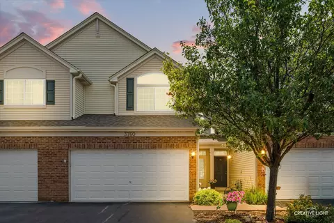 3760 Pope Ct, Plano, IL 60545