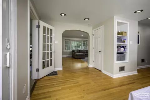 Entry Way - Undisclosed, Wheaton, IL 60187 photo 2 of 4