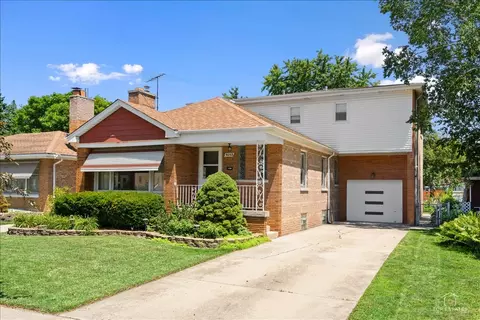 9253 S Sacramento Ave, Evergreen Park, IL 60805