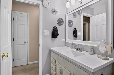 Bath - 1692 185th St, Lansing, IL 60438 photo 5 of 5