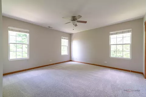 Bedroom - 2636 Pondview Dr, Algonquin, IL 60102 photo 1 of 7