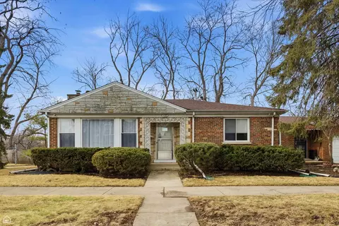 6310 N La Crosse Ave, Chicago, IL 60646