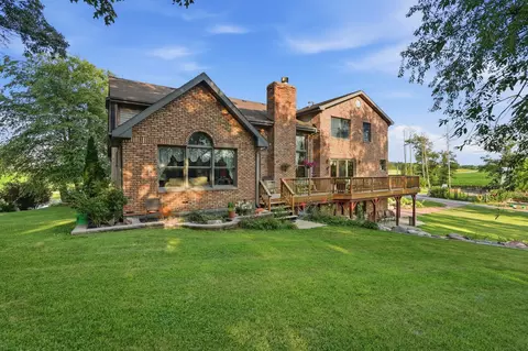 28050 S Klemme Rd, Beecher, IL 60401