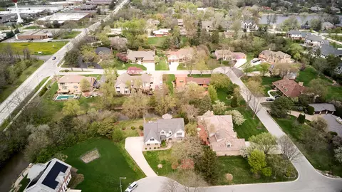 766 Camelot Dr, Burr Ridge, IL 60527 photo 45