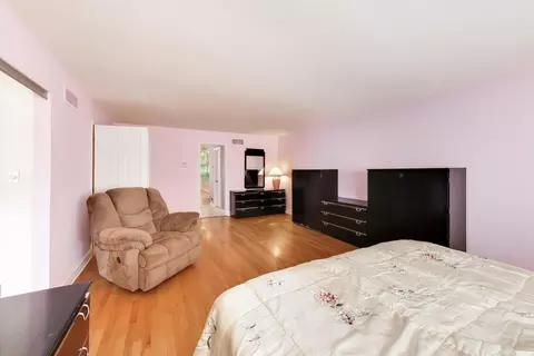 766 Camelot Dr, Burr Ridge, IL 60527 photo 19