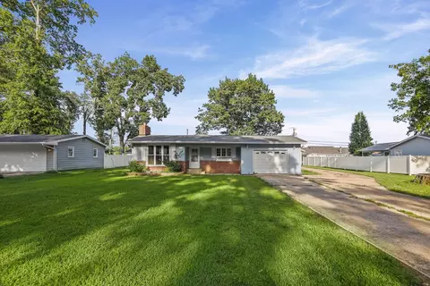 274 Oak Tree Ave, Salem, IL 62881 photo 3