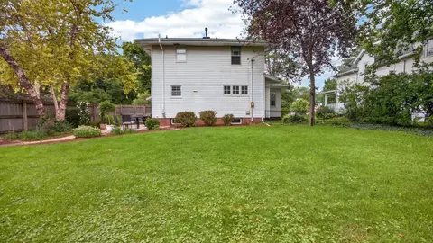 Exterior - 1605 E Taylor St, Bloomington, IL 61701 photo 5 of 13