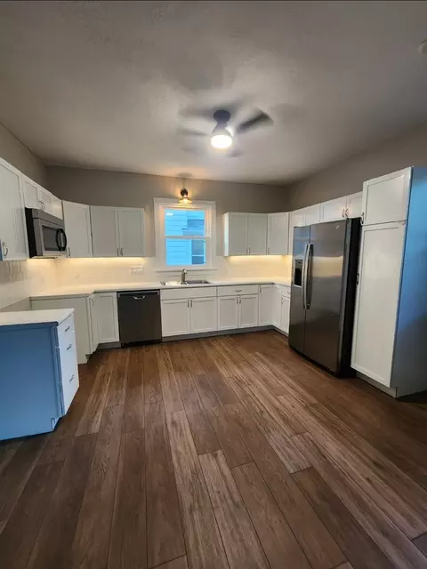 Kitchen - 1718 11th St, Moline, IL 61265 photo 1 of 4