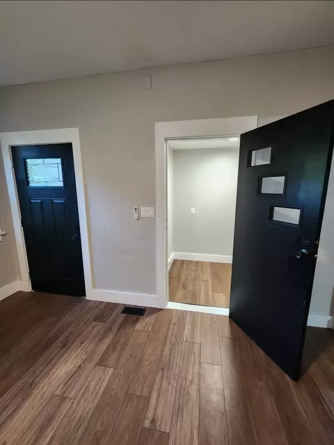 Entry Way - 1718 11th St, Moline, IL 61265 photo 7 of 8