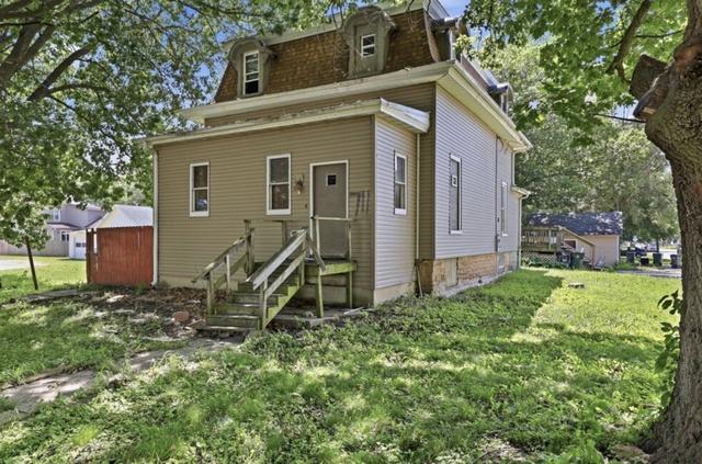 711 5th Ave, Sterling, IL 61081