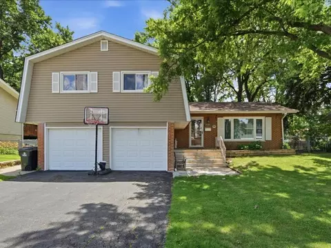 6313 Arcadia Dr, Tinley Park, IL 60477
