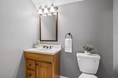 Bath - 802 E Washington St, Marengo, IL 60152 photo 2 of 2