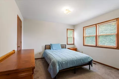 Bedroom - 1056 Fox Valley Dr, Aurora, IL 60504 photo 2 of 4