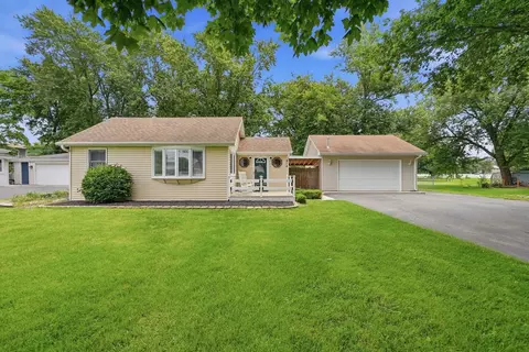 816 Ogden Rd, New Lenox, IL 60451