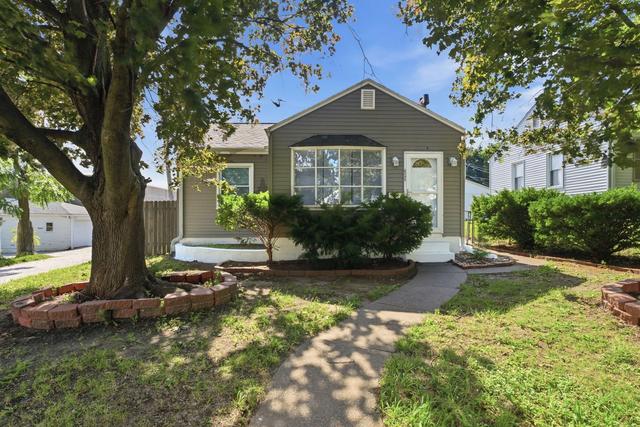424 20th St, Bettendorf, IA 52722