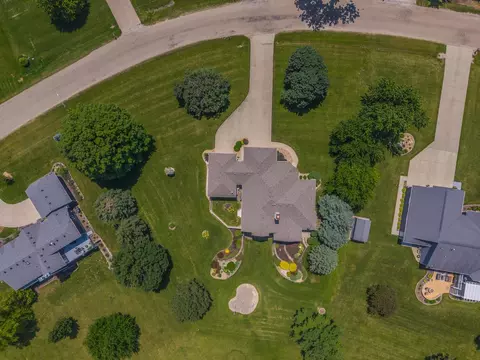581 Fairway Dr, El Paso, IL 61738 photo 5