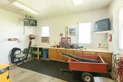 581 Fairway Dr, El Paso, IL 61738 photo 71