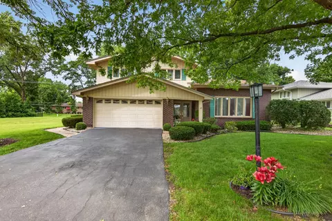 13030 S Cypress Ln, Palos Heights, IL 60463