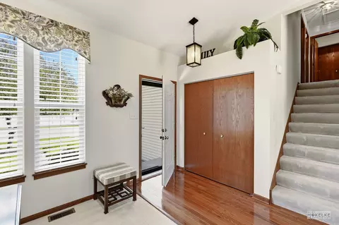 Entry Way - 6708 Langsford Ln, Plainfield, IL 60586 photo 2 of 2