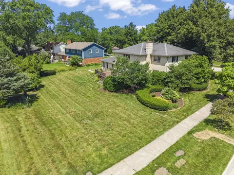 160 E Thompson Dr, Wheaton, IL 60189 photo 28