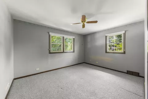 160 E Thompson Dr, Wheaton, IL 60189 photo 19