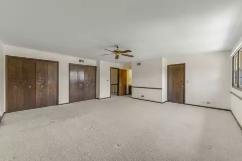 160 E Thompson Dr, Wheaton, IL 60189 photo 15
