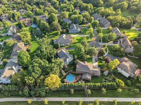 View/Area - 1345 Chadwick Ct, Dundee, IL 60118 photo 8 of 10