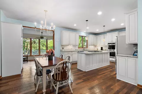 Kitchen - 1345 Chadwick Ct, Dundee, IL 60118 photo 3 of 6
