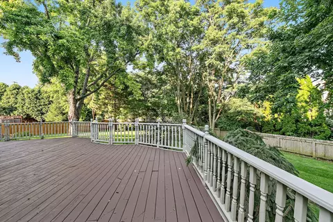 Exterior - 1345 Chadwick Ct, Dundee, IL 60118 photo 5 of 10