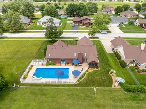 View/Area - 252 Miller St, Beecher, IL 60401 photo 2 of 6