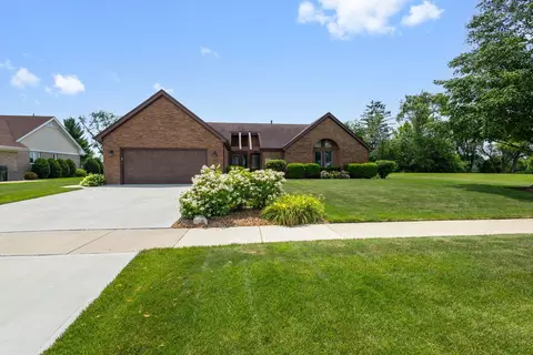 Exterior - 252 Miller St, Beecher, IL 60401 photo 2 of 8