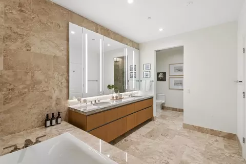 363 E Wacker Dr #4209, Chicago, IL 60601 photo 13