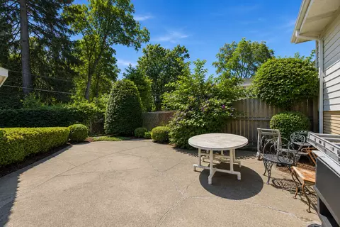 349 Elk Blvd, Des Plaines, IL 60016 photo 13