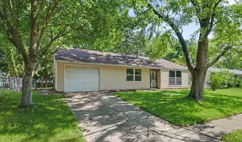 3316 Kimberly Dr, Champaign, IL 61821 photo 3